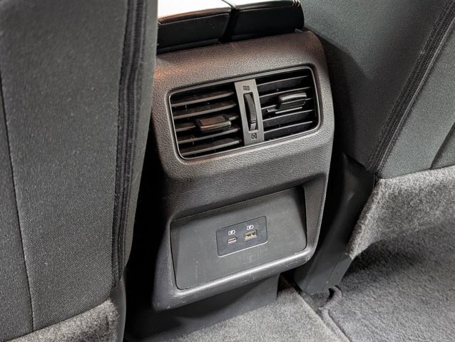 Used 2023 Nissan Rogue SV FWD image 16