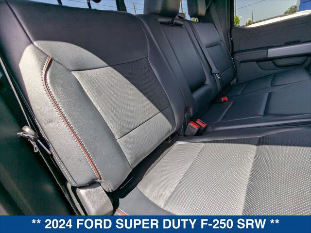 Certified 2024 Ford F250 Lariat w/ Lariat Ultimate Package AWD/4WD image 23