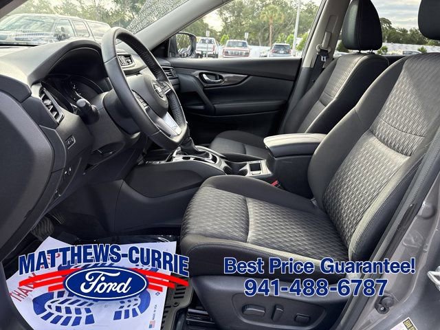 Used 2019 Nissan Rogue SV w/ Premium Package FWD image 9