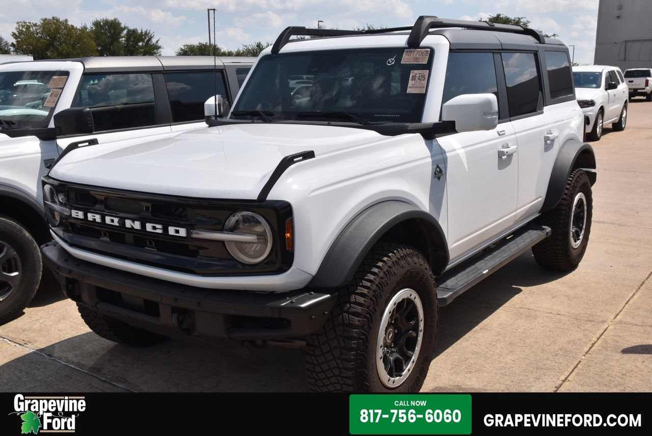 Certified 2023 Ford Bronco Outer Banks w/ Sasquatch Package