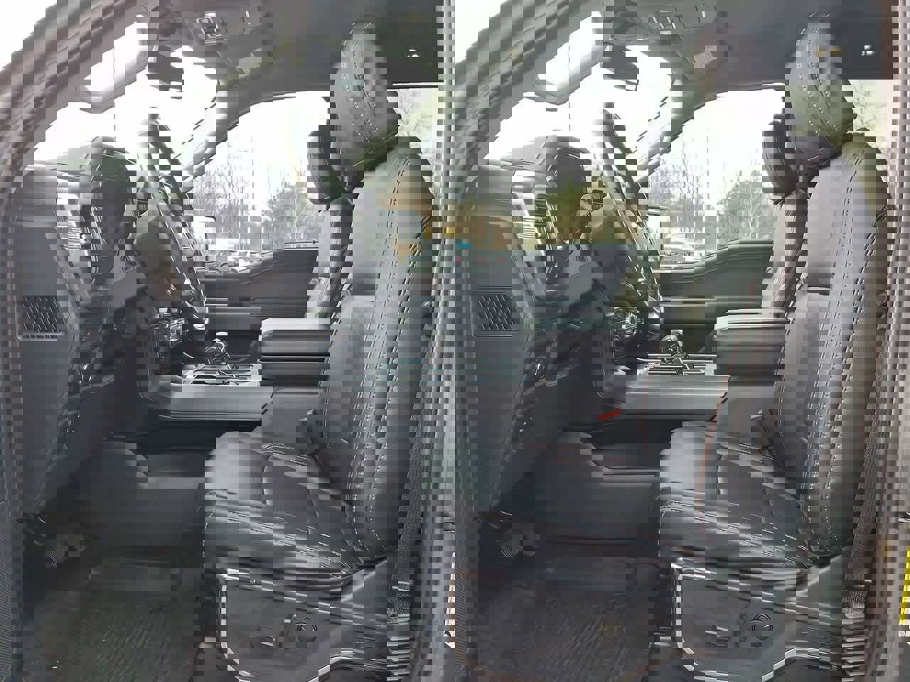 Certified 2022 Ford F150 Lariat w/ FX4 Off-Road Package image 17