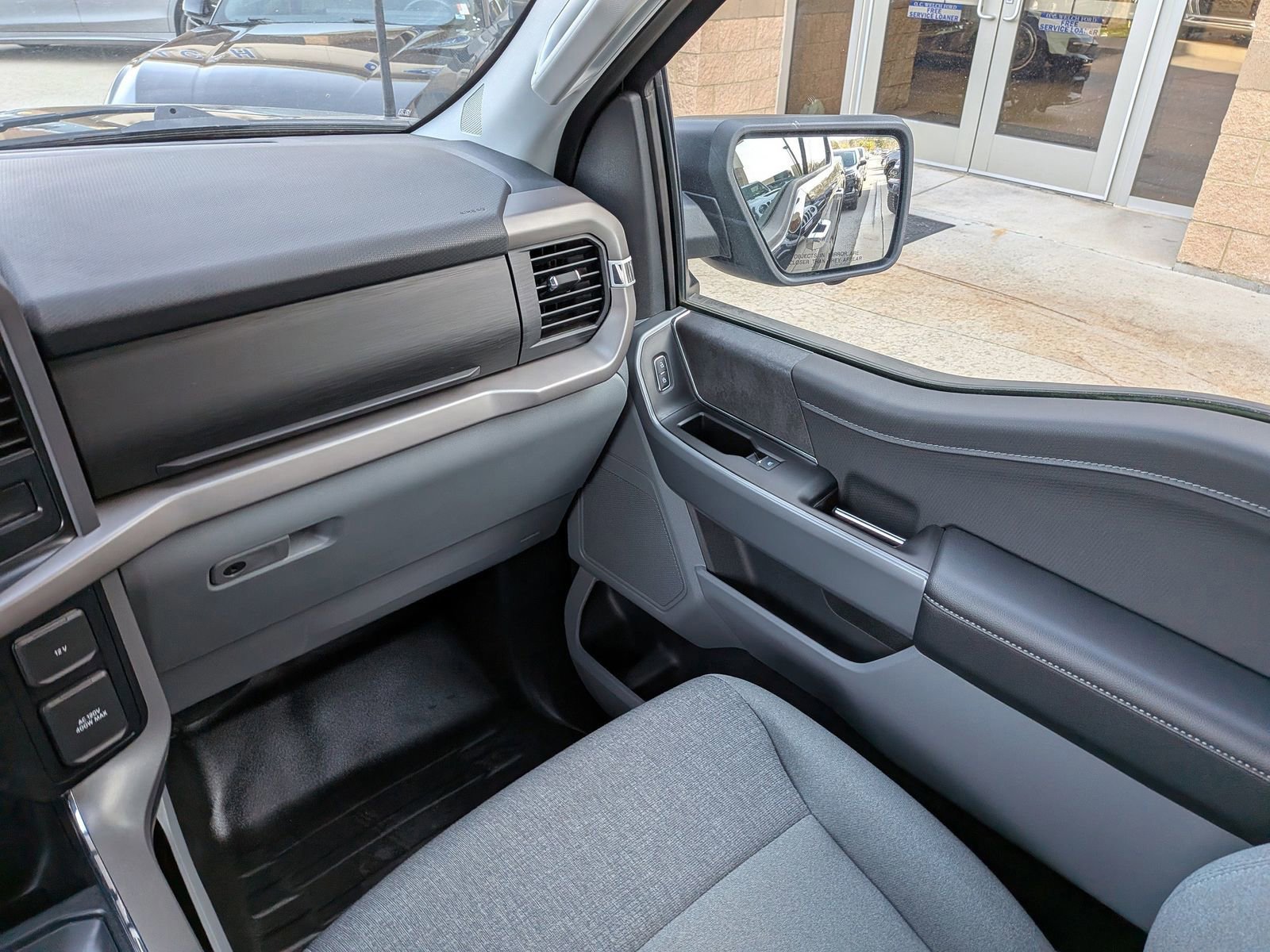 Certified 2024 Ford F150 XLT w/ FX4 Off-Road Package image 18