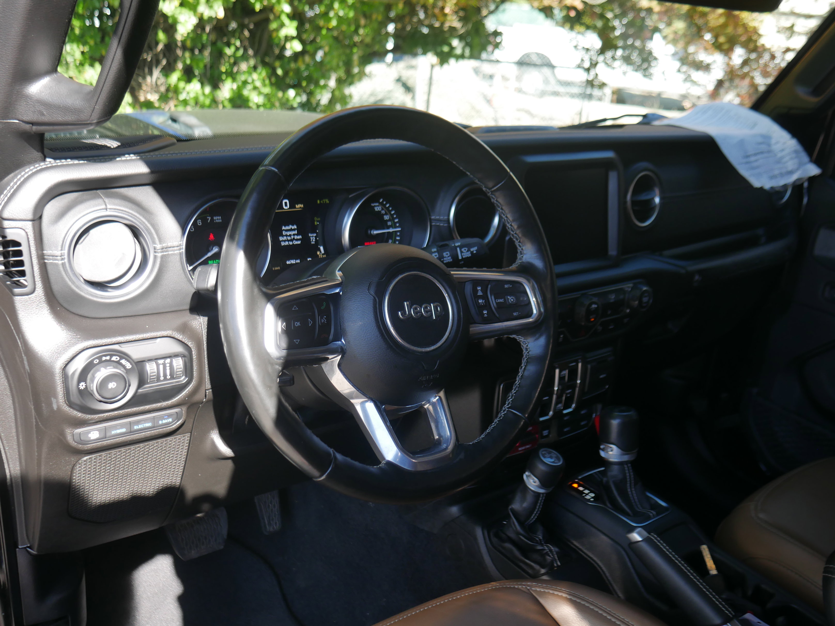 Used 2021 Jeep Wrangler Unlimited Rubicon 4xe w/ Steel Bumper Group image 4