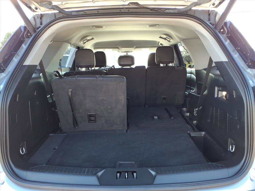 Certified 2023 Ford Explorer XLT w/ Equipment Group 202A image 10