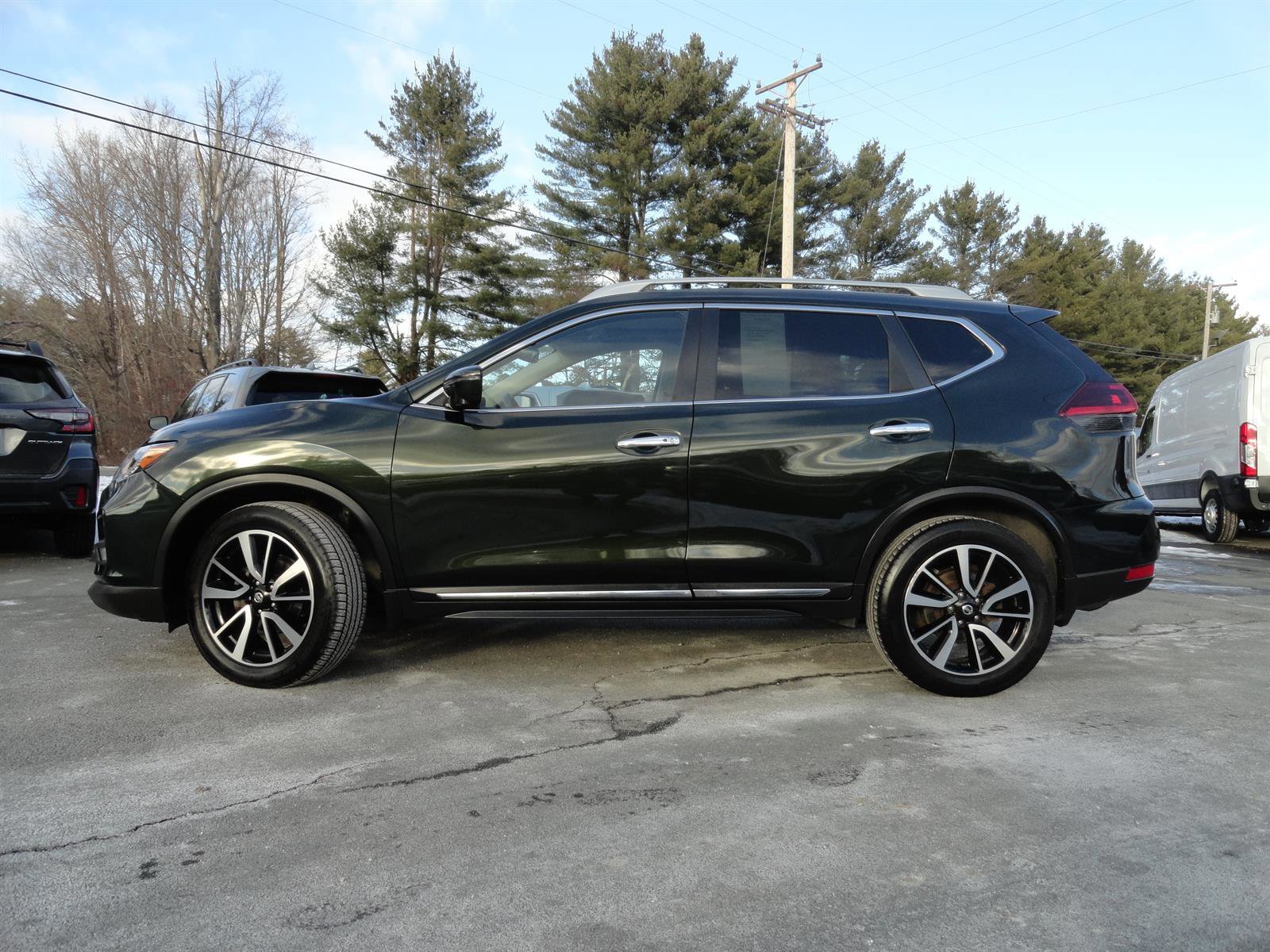 Used 2020 Nissan Rogue SL w/ Premium Package image 2