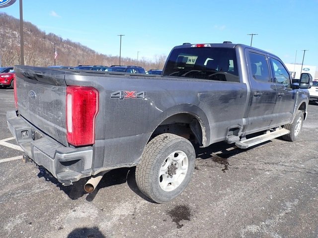 Certified 2025 Ford F250 XLT image 4
