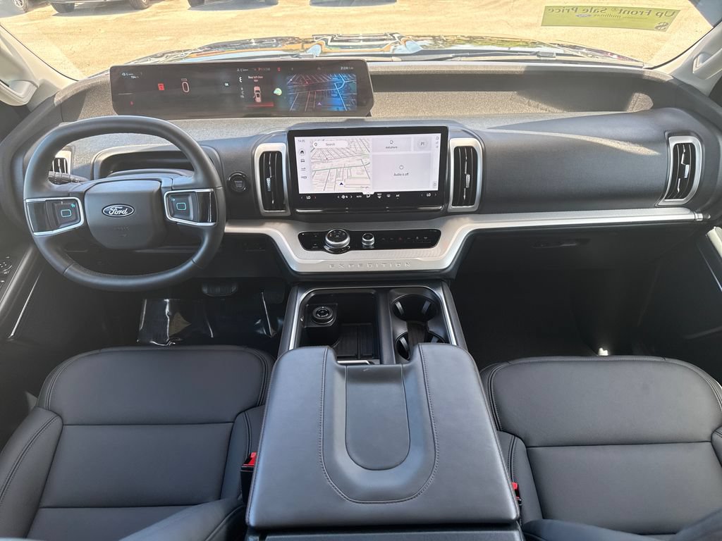 Certified 2025 Ford Expedition Active RWD image 6