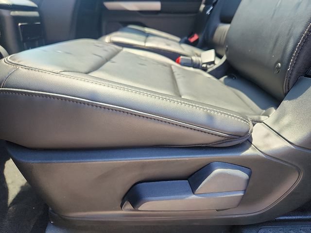 Certified 2024 Ford Explorer XLT w/ Equipment Group 202A AWD/4WD image 26