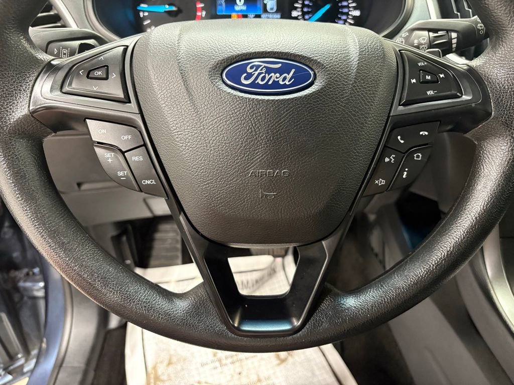 Certified 2019 Ford Edge SE image 20