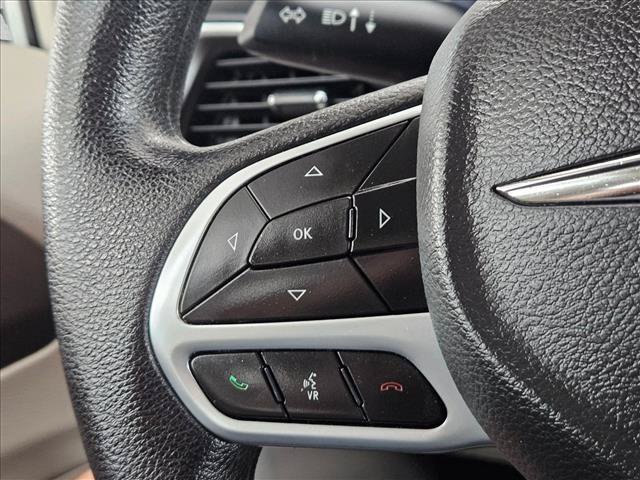 Used 2021 Chrysler Voyager Lxi FWD image 24