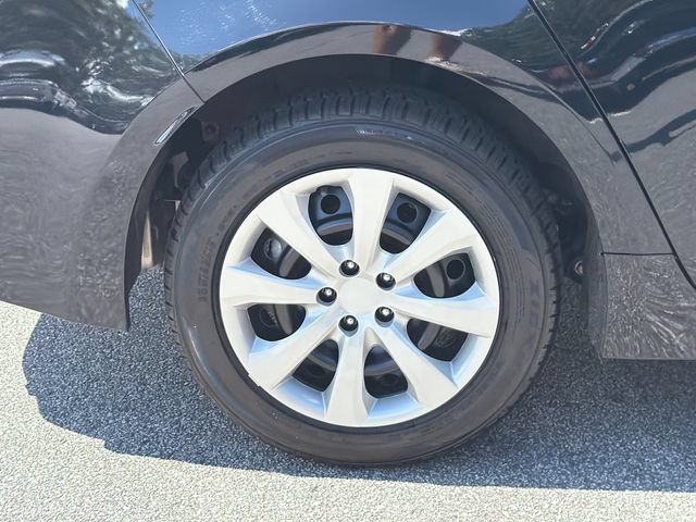 Used 2024 Toyota Corolla LE FWD image 19