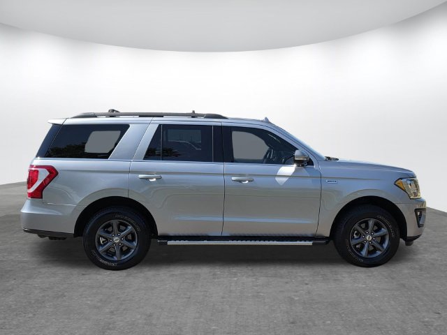 Certified 2021 Ford Expedition XLT AWD/4WD image 3