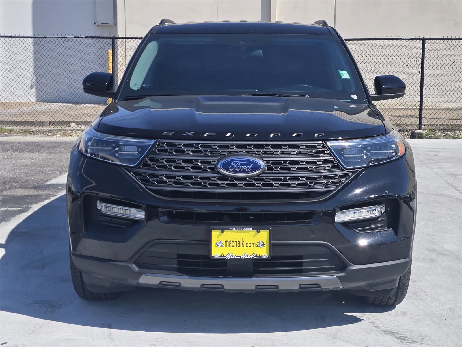 Certified 2022 Ford Explorer XLT w/ Equipment Group 202A image 7