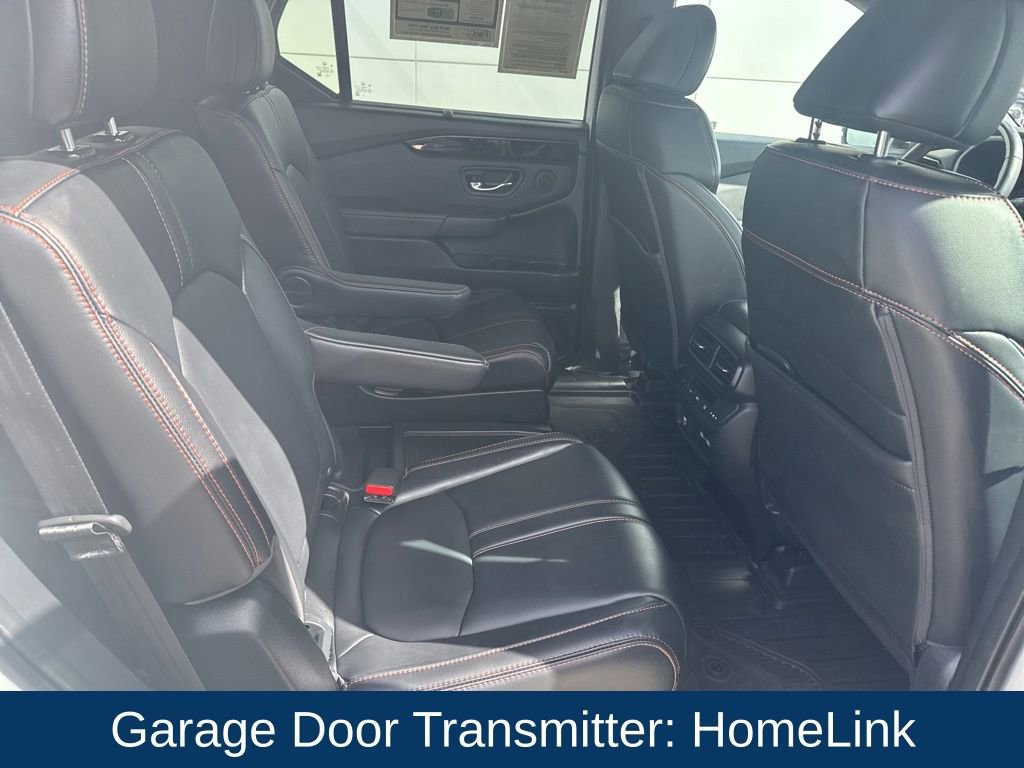 Used 2023 Honda Pilot TrailSport image 25