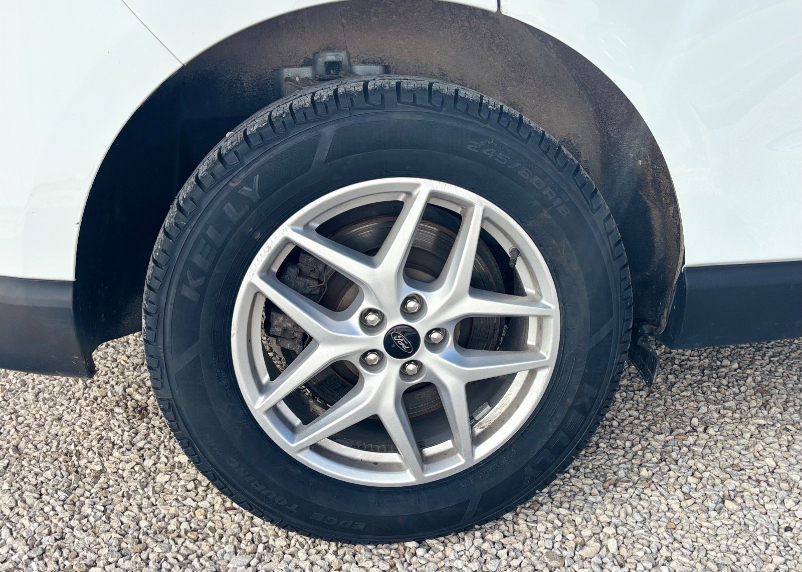 Certified 2024 Ford Edge SEL w/ Convenience Package image 17