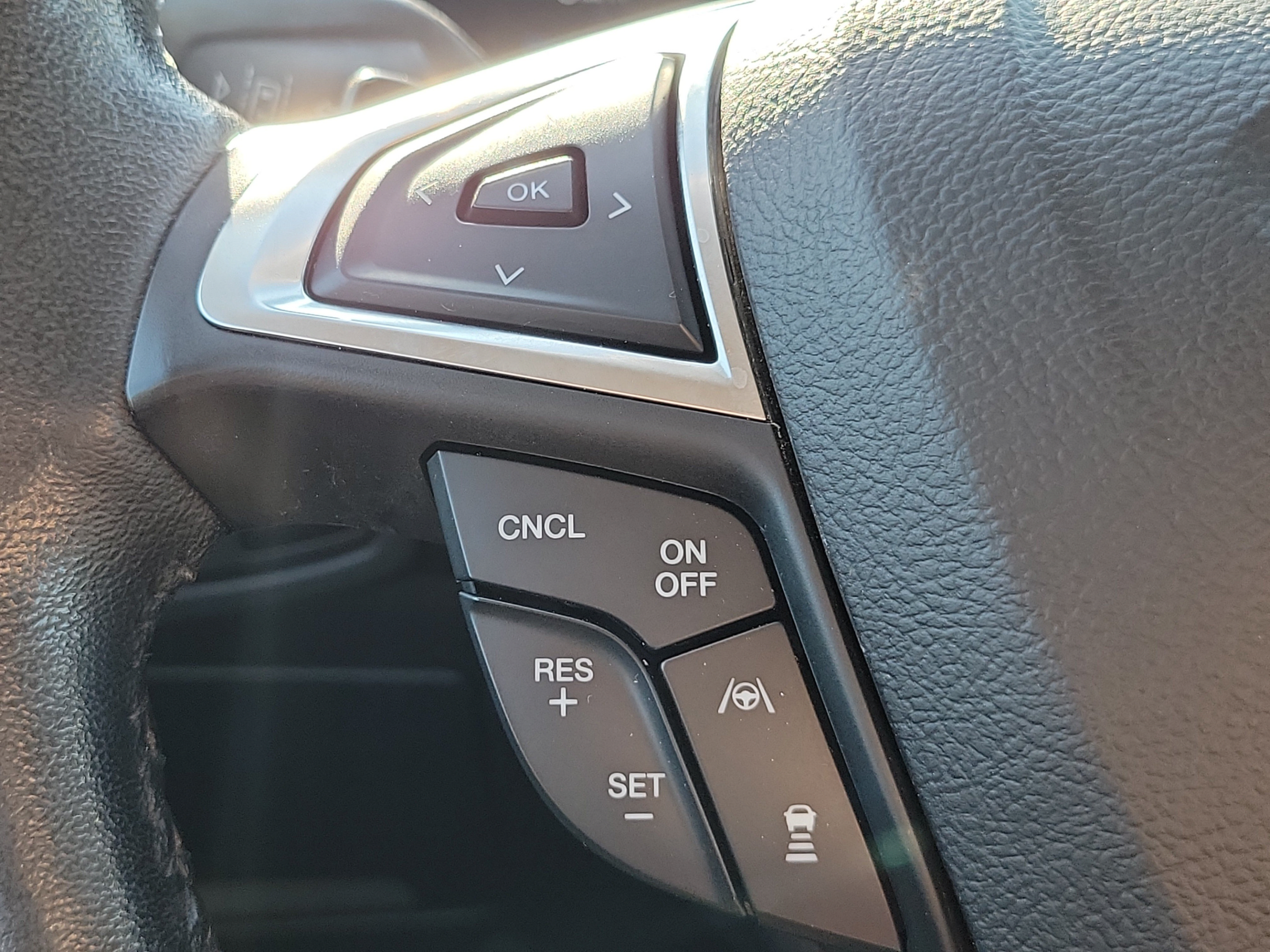 Certified 2019 Ford Edge SEL w/ Equipment Group 201A AWD/4WD image 21