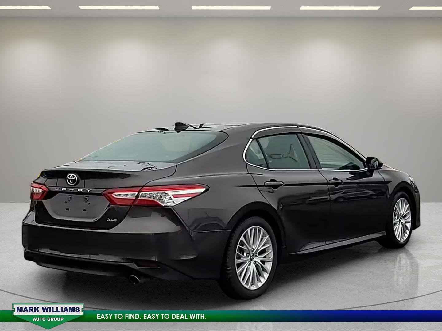 Used 2018 Toyota Camry XLE w/ Audio Package image 5
