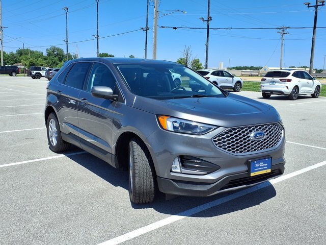 Certified 2024 Ford Edge SEL w/ Convenience Package AWD/4WD image 7