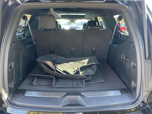 Used 2023 Chevrolet Suburban RST w/ Sport Performance Package image 36