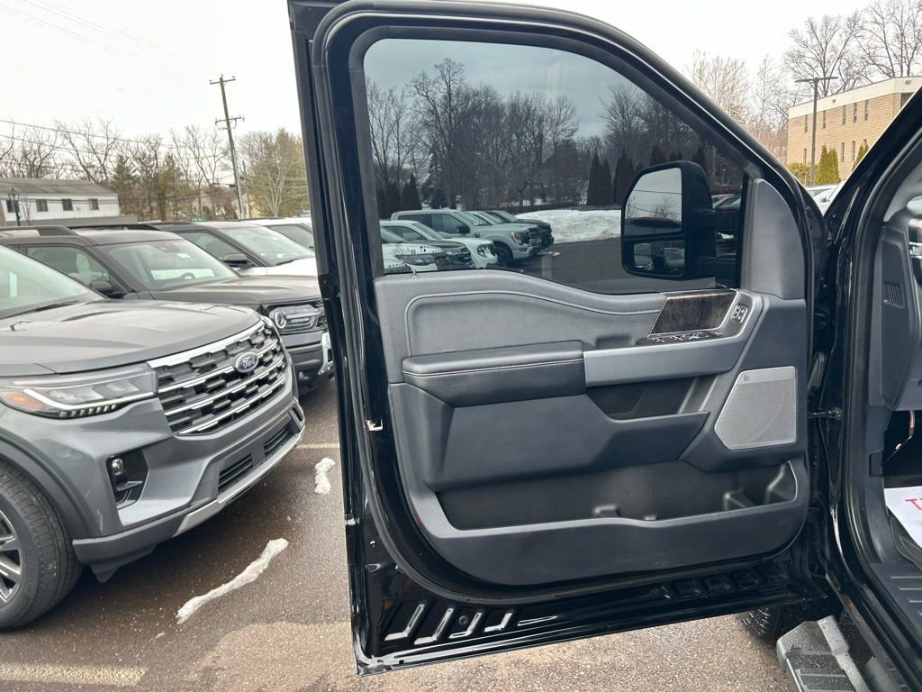 Certified 2023 Ford F250 Lariat w/ Lariat Ultimate Package image 14