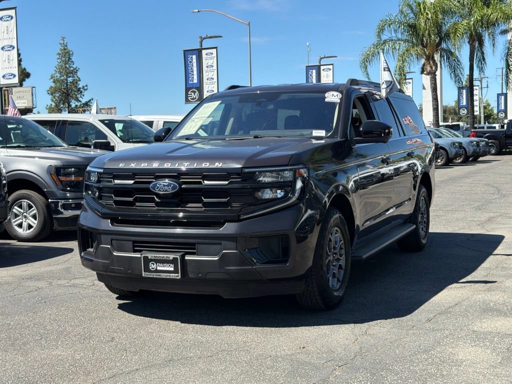 Certified 2025 Ford Expedition Max Active AWD/4WD image 5