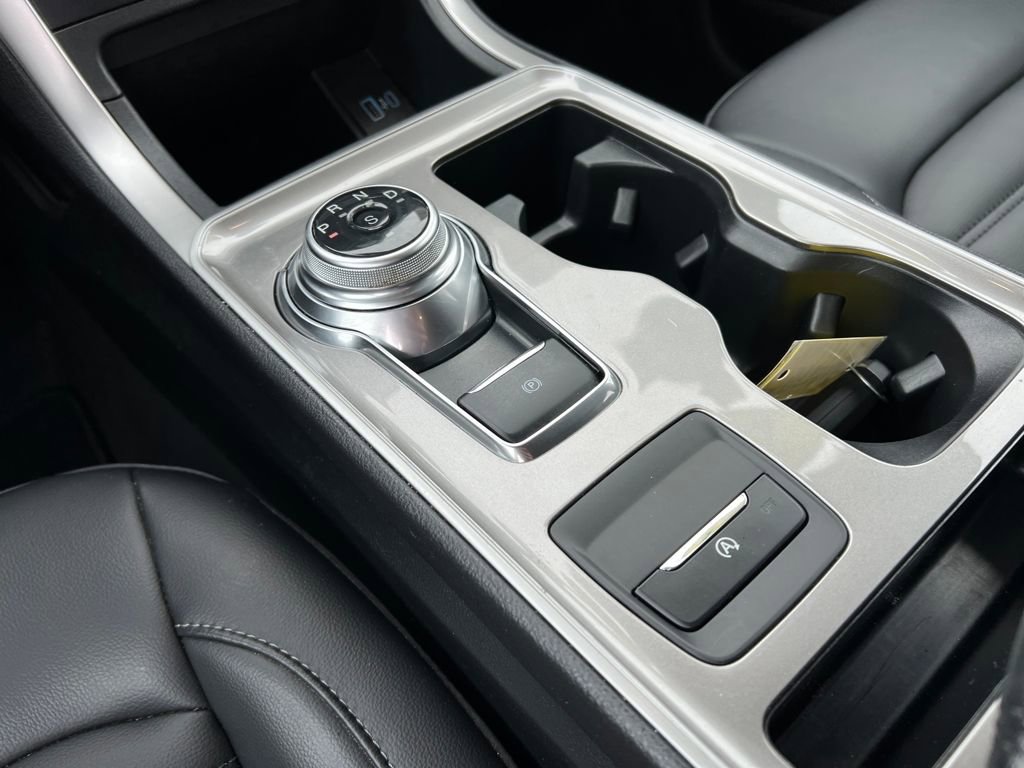 Certified 2024 Ford Edge SEL w/ Convenience Package image 26