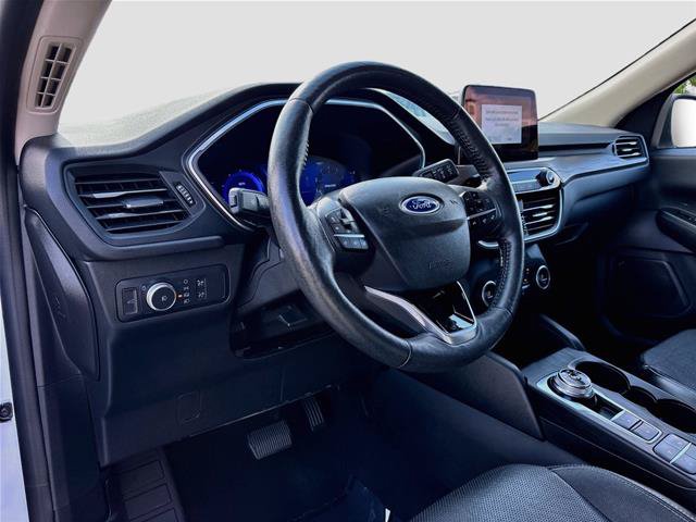 Certified 2020 Ford Escape Titanium AWD/4WD image 10