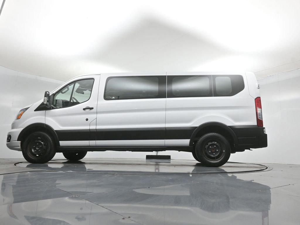 Certified 2022 Ford Transit 350 XLT RWD image 27