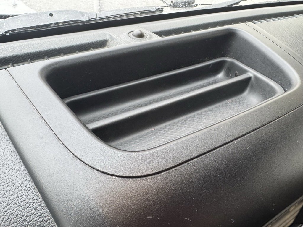 Used 2017 Jeep Wrangler Unlimited Sahara w/ Connectivity Group image 36