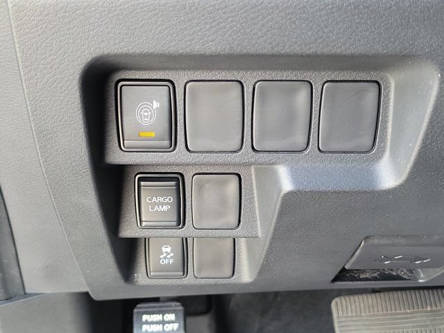 Used 2023 Nissan Frontier SV w/ Midnight Edition Package RWD image 7