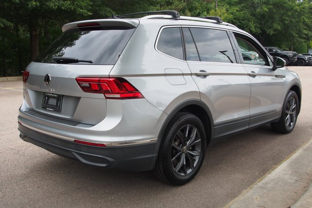 Used 2022 Volkswagen Tiguan SE FWD image 7
