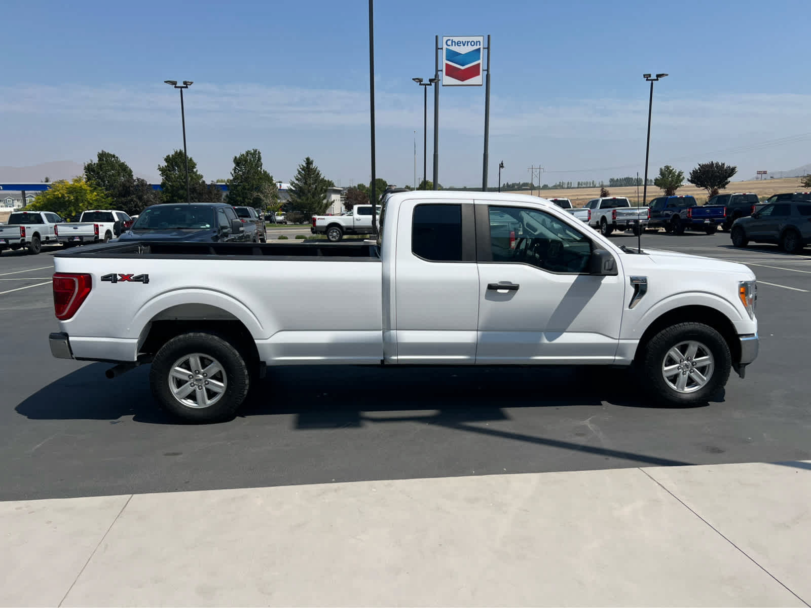 Certified 2022 Ford F150 XLT w/ Trailer Tow Package AWD/4WD image 6
