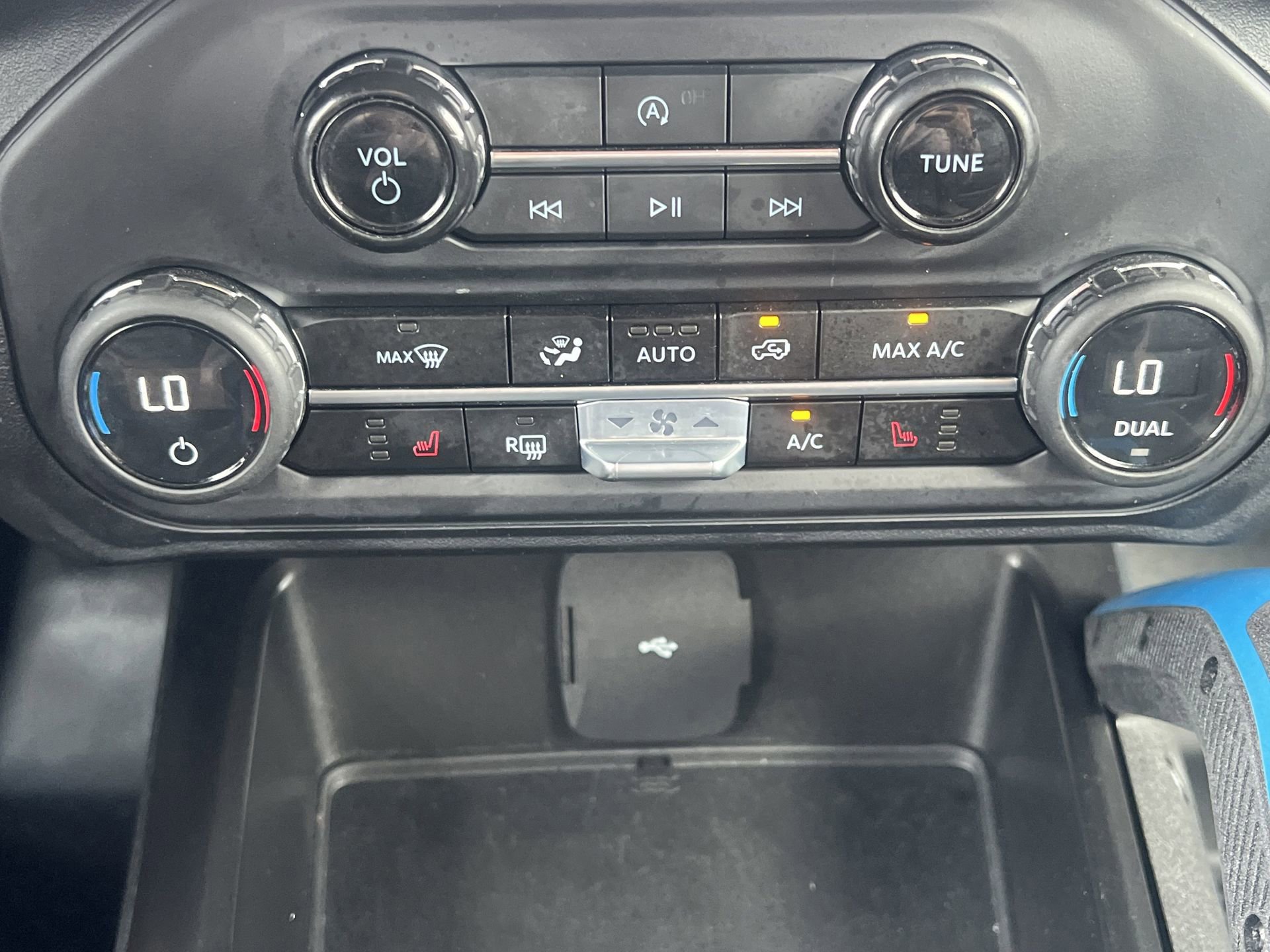 Certified 2023 Ford Bronco Black Diamond image 13