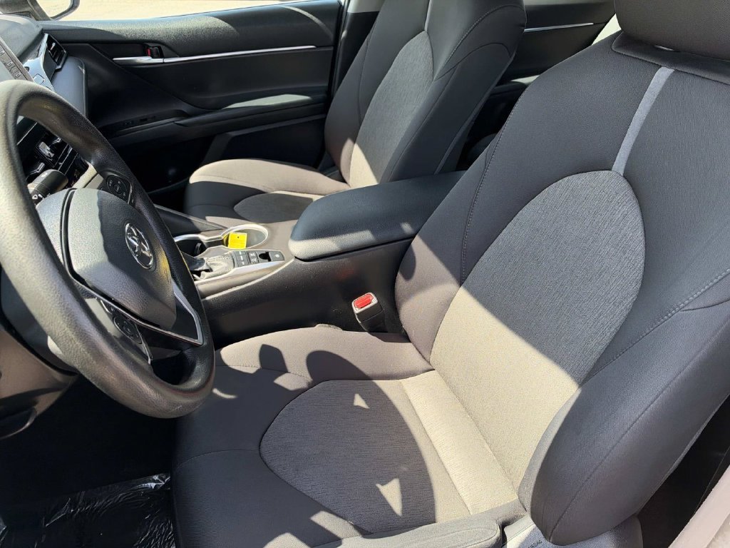 Used 2021 Toyota Camry LE FWD image 20