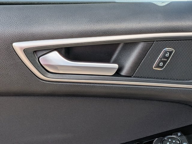 Certified 2019 Ford Edge SEL FWD image 13