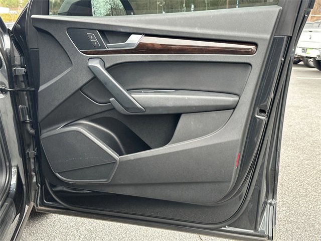 Used 2019 Audi Q5 2.0T Premium image 14