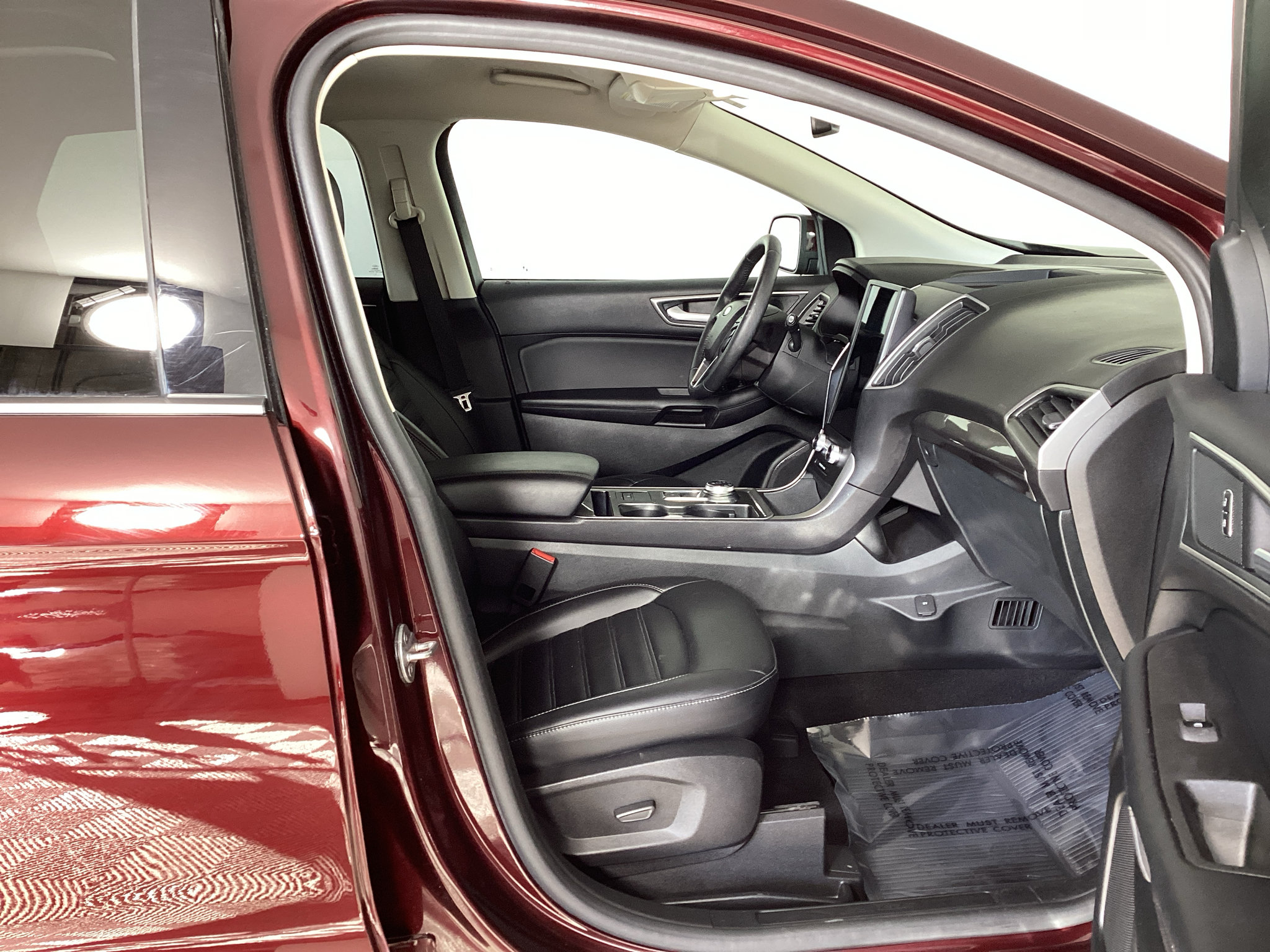 Certified 2024 Ford Edge SEL w/ Convenience Package AWD/4WD image 10