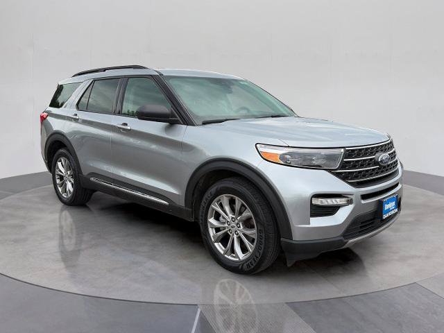 Certified 2023 Ford Explorer XLT w/ Equipment Group 202A AWD/4WD image 8