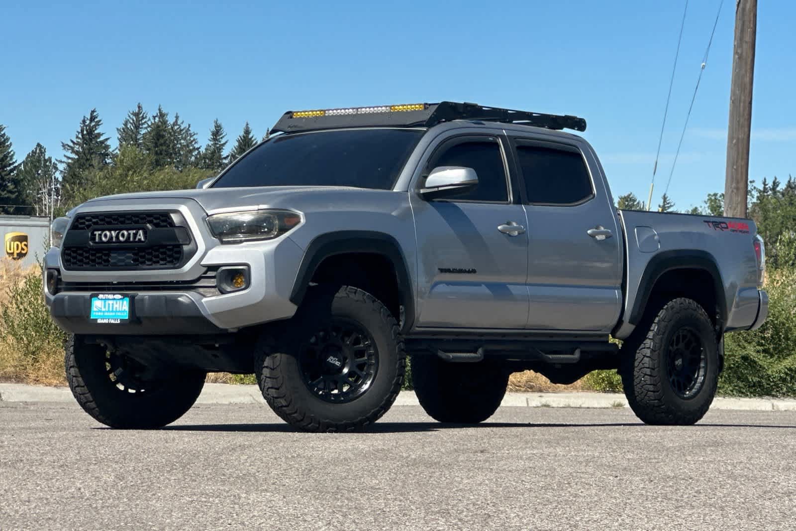 Used 2021 Toyota Tacoma TRD Off-Road w/ Technology Package AWD/4WD image 1