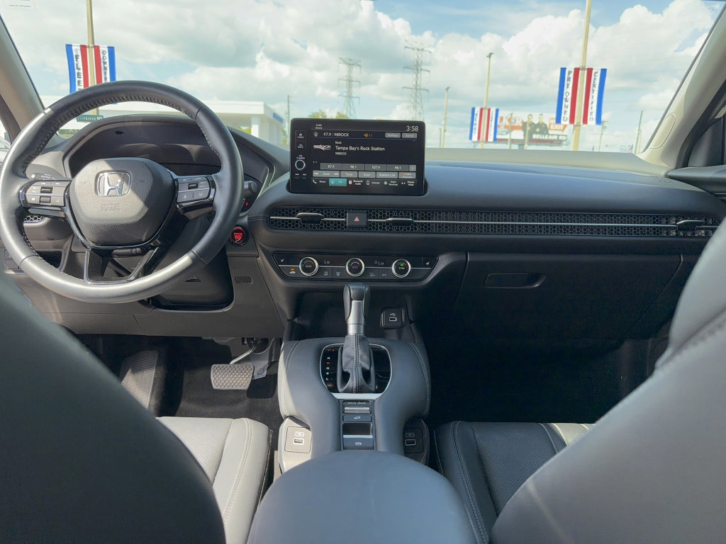Used 2023 Honda HR-V EX-L image 29