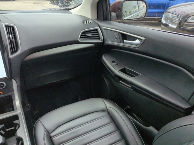 Certified 2024 Ford Edge SEL w/ Convenience Package AWD/4WD image 17