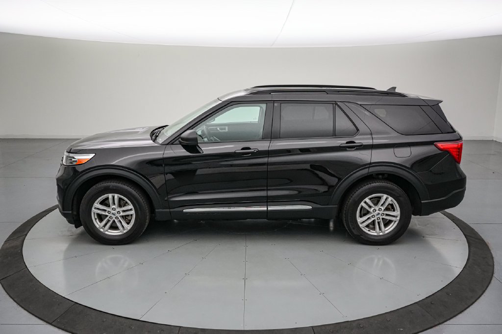 Certified 2024 Ford Explorer XLT AWD/4WD image 7