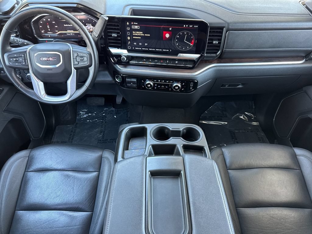 Used 2025 GMC Sierra 1500 SLT AWD/4WD image 12
