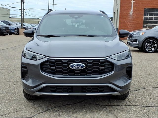 Certified 2024 Ford Escape ST-Line w/ Tech Pack #1 AWD/4WD image 15