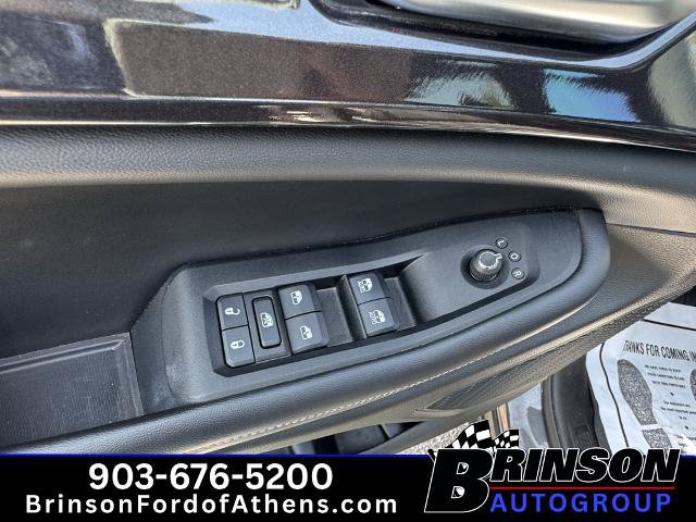 Used 2023 Jeep Grand Cherokee L Laredo AWD/4WD image 22