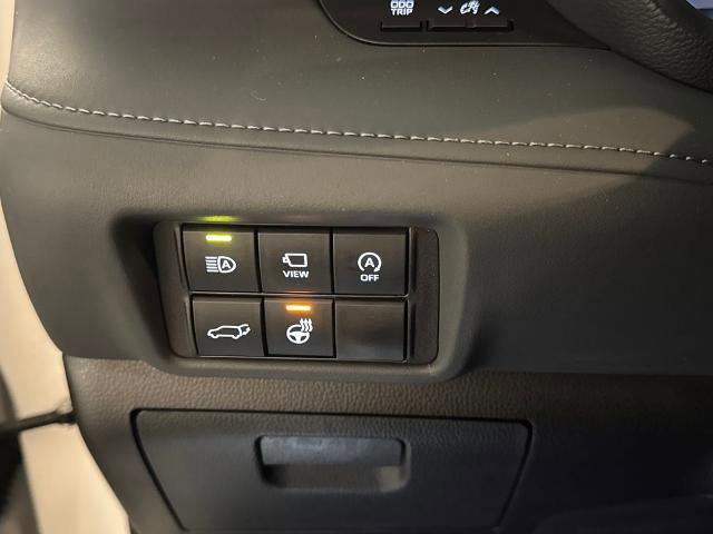 Used 2023 Toyota Highlander Platinum image 19