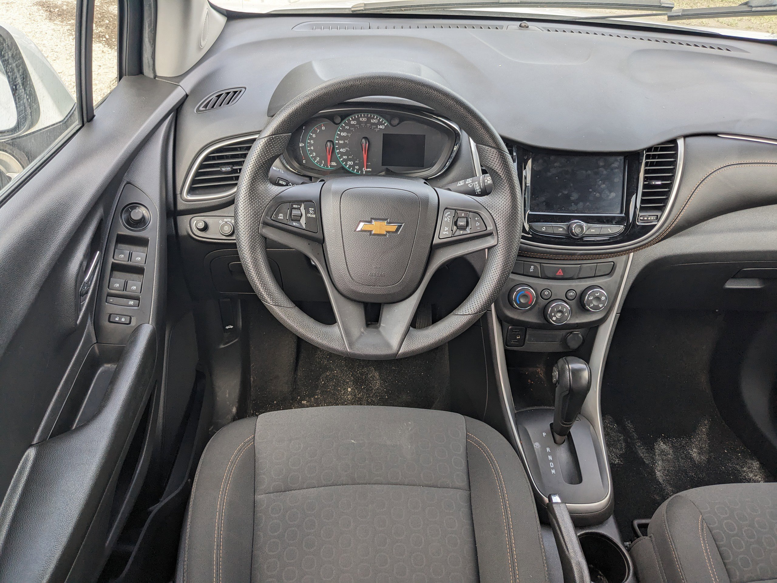 Used 2022 Chevrolet Trax LS w/ Tint and Cruise Package image 13