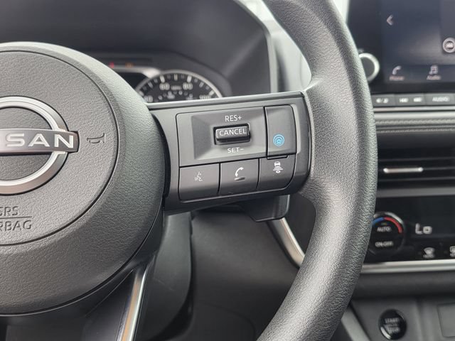 Used 2024 Nissan Rogue SV FWD image 24