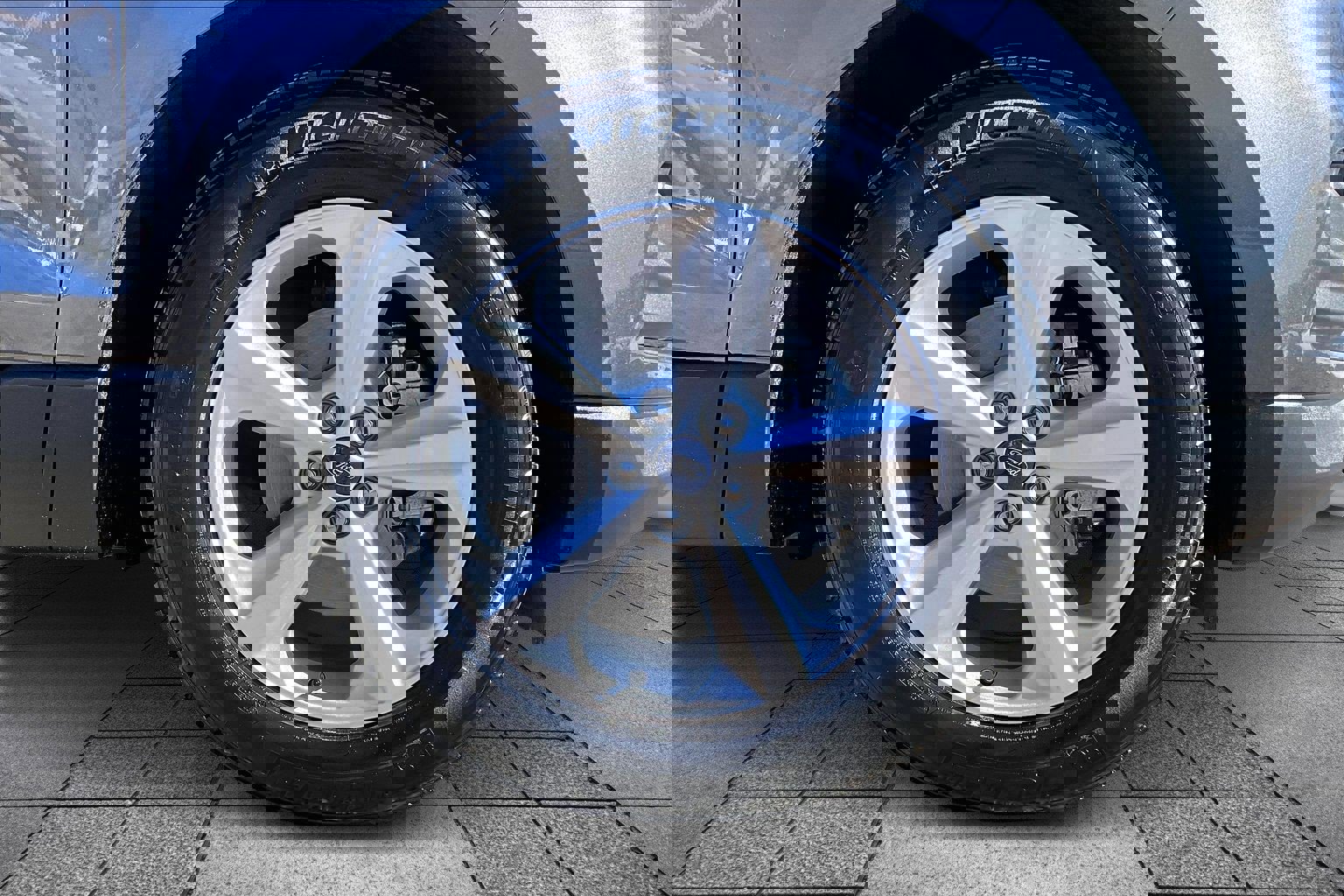 Certified 2019 Ford Edge SE image 10