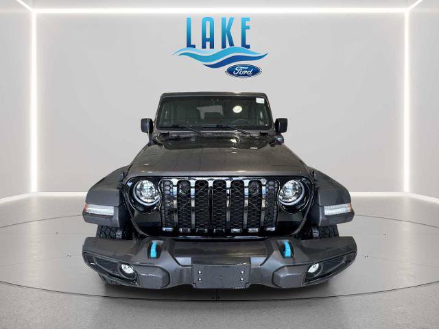 Used 2023 Jeep Wrangler Unlimited w/ Cold Weather Group AWD/4WD image 8